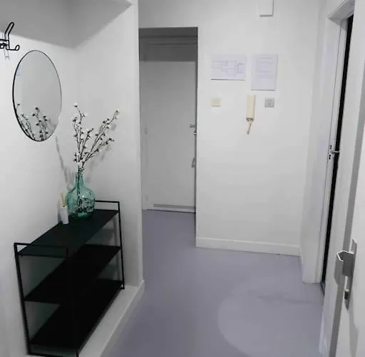 Apartment Ground Floor Apartment/wi-fi+free Parking