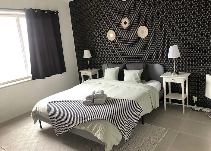 Ground Floor Apartment/wi-fi+free Parking Apartman Ostende